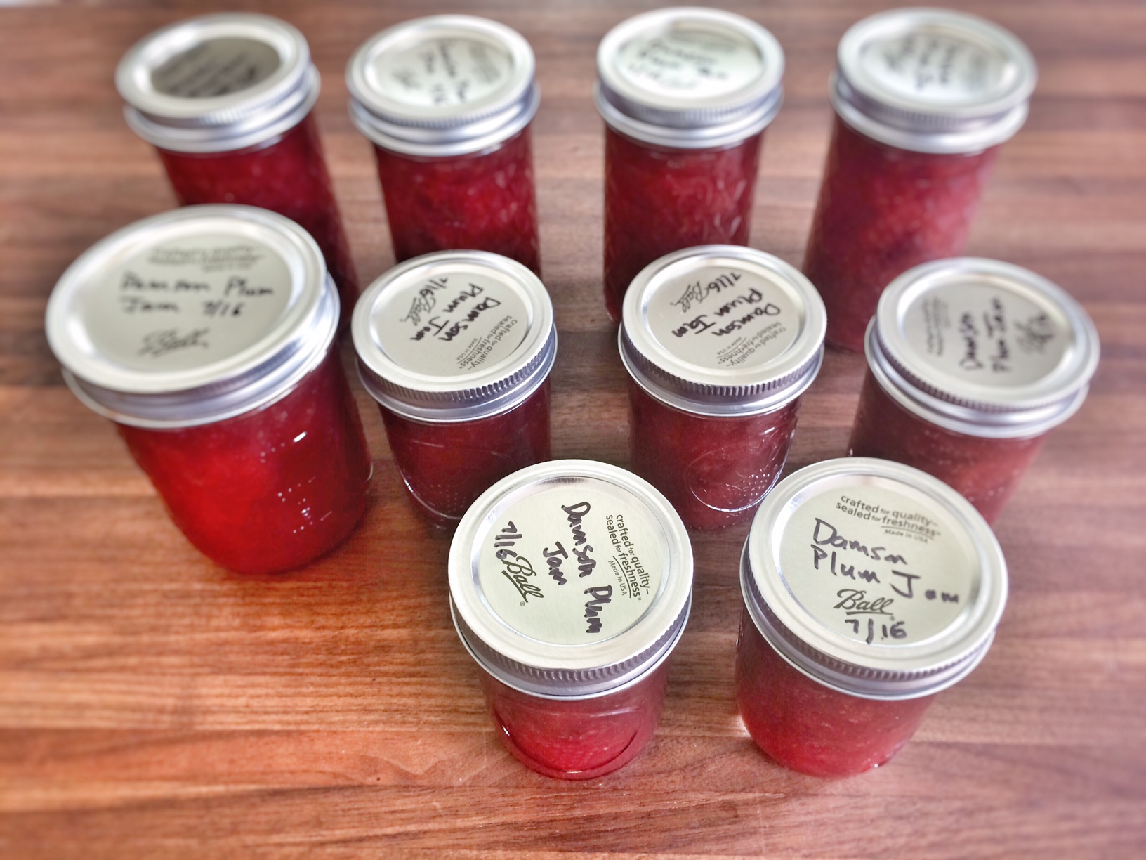 damson-plum-jam-micro-showcase